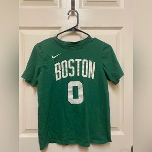 Boys Celtics TShirt L